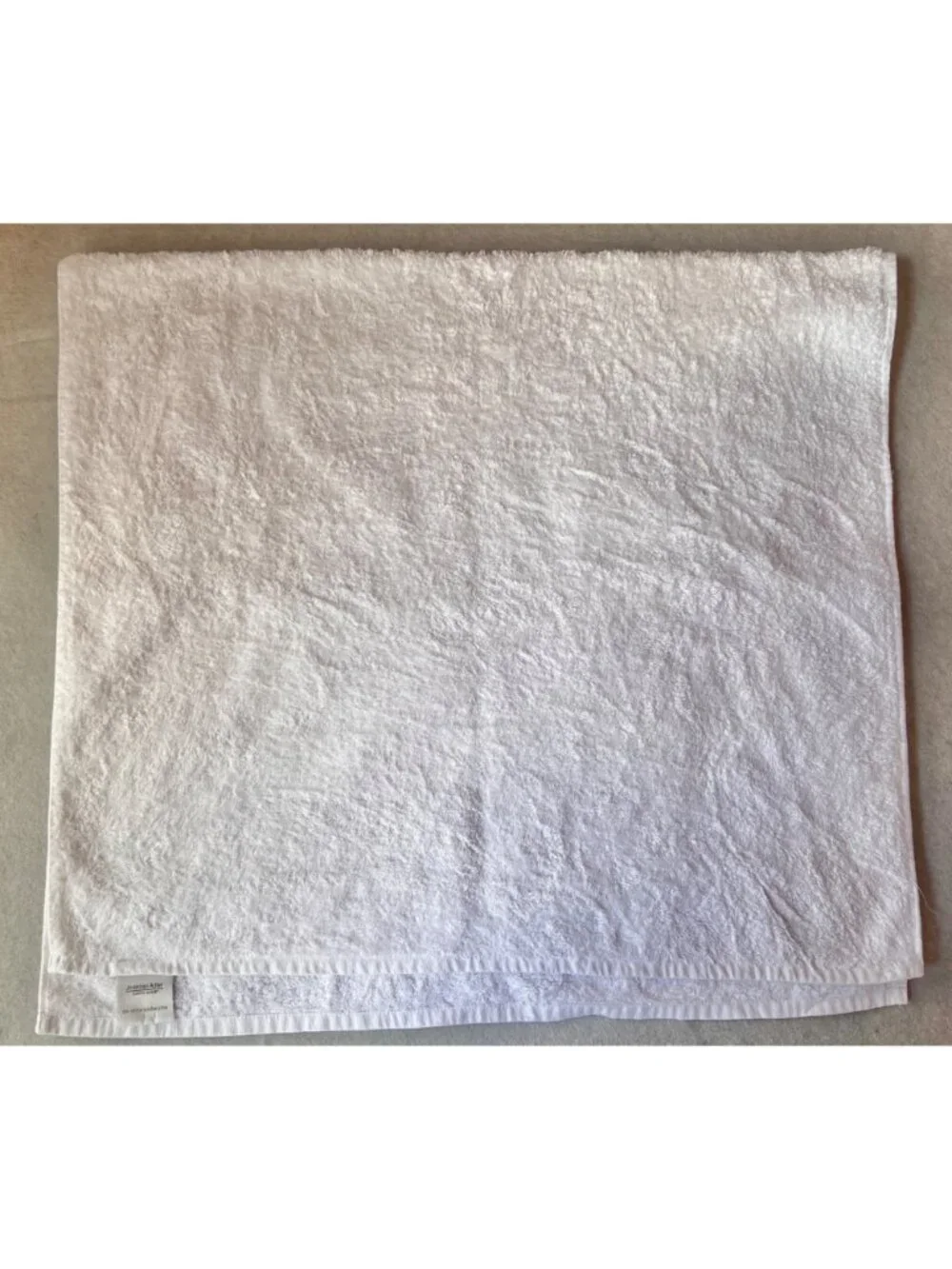 Jonathan Adler Bath Towel 50X20 Cotton White with Blue Polka Dots Design Mod
